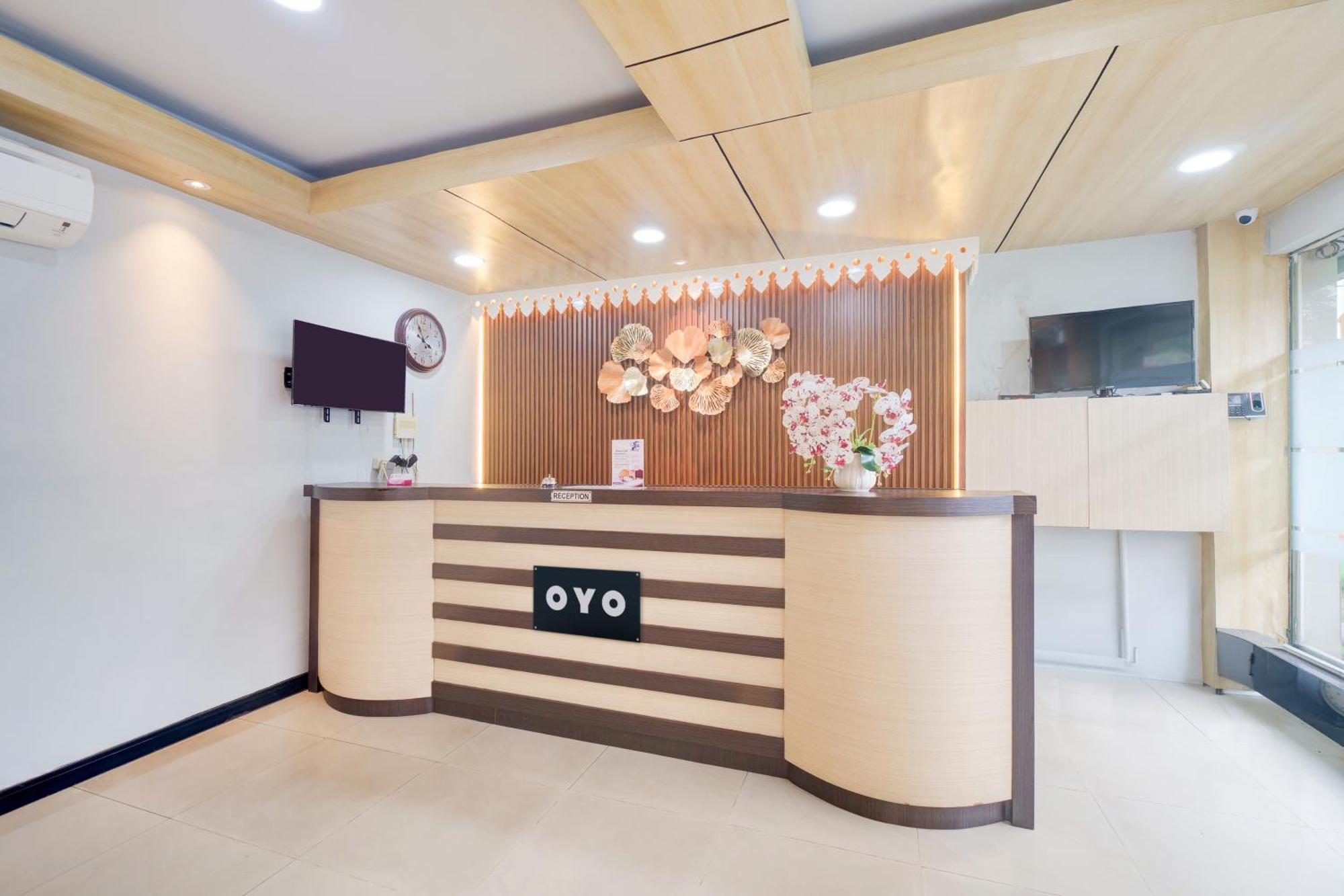ג'קרטה Capital O 94542 Hotel Suba מראה חיצוני תמונה